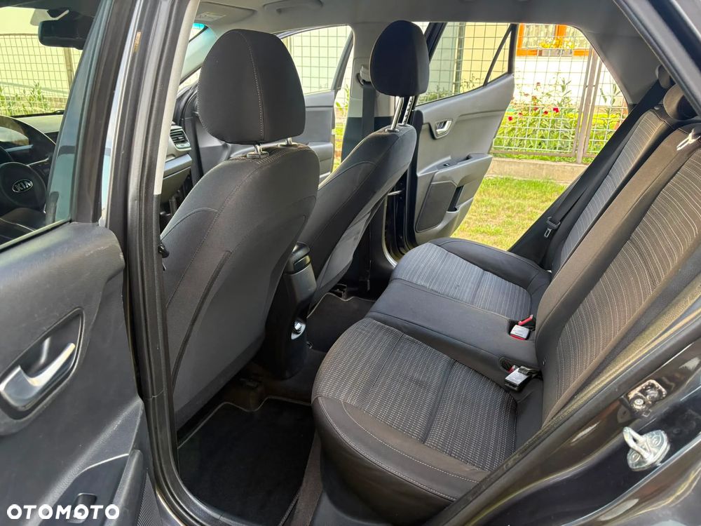 Kia Stonic 1.6 CRDi L - 16