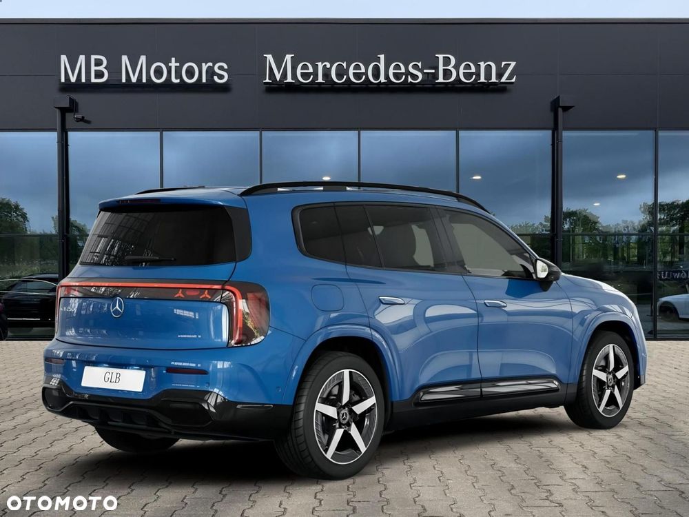 Mercedes-Benz GLB - 4