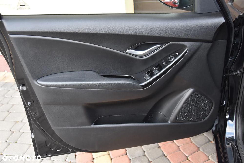 Hyundai ix20 1.4 blue YES - 33
