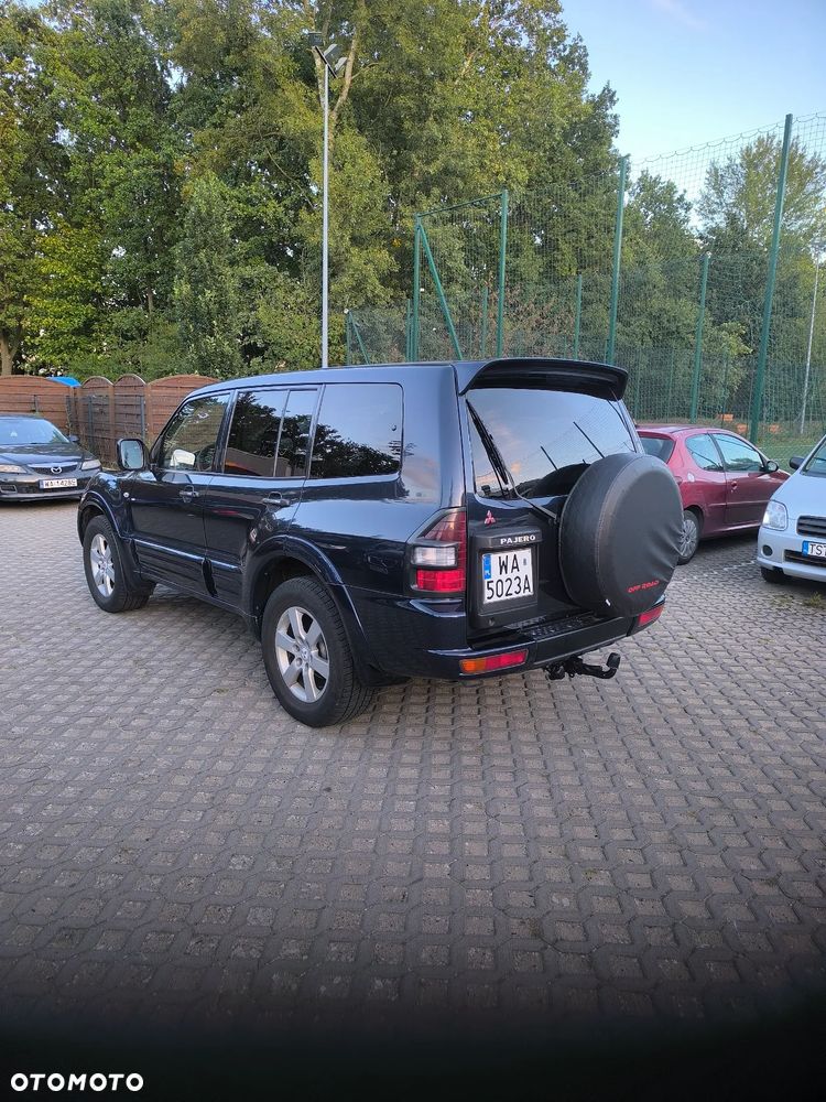 Mitsubishi Pajero - 6