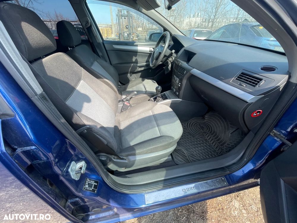 Dezmembrez Opel Astra H 1.4 Benzina - 4