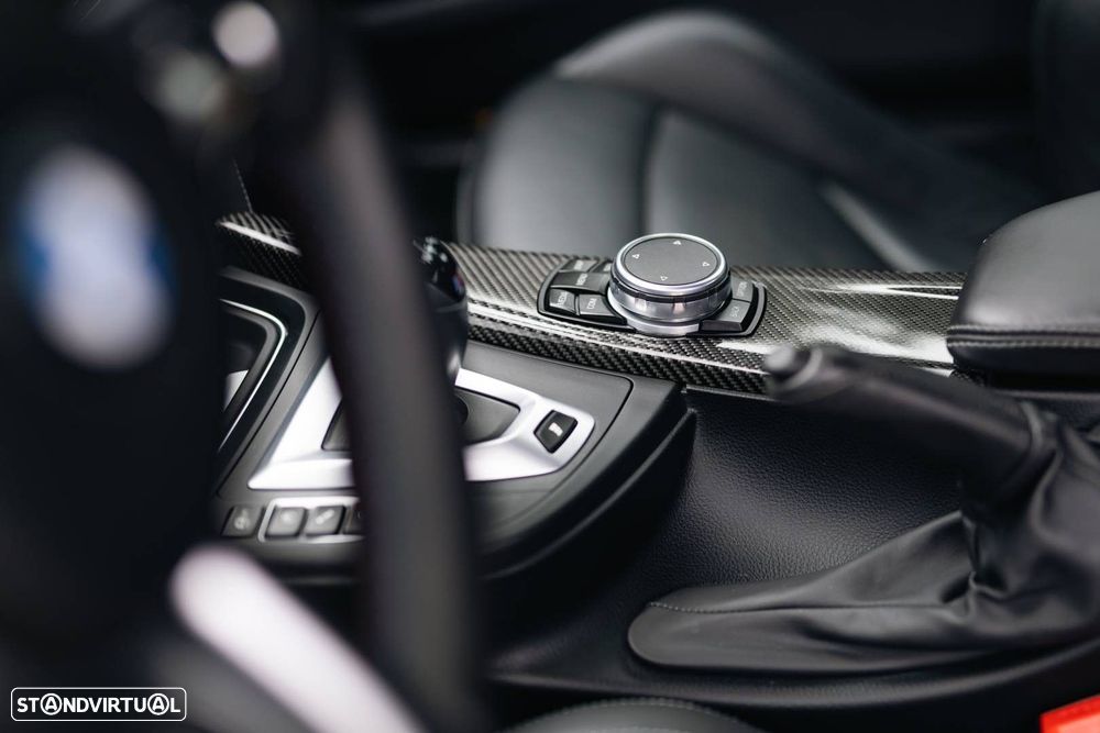 BMW M4 Auto - 44