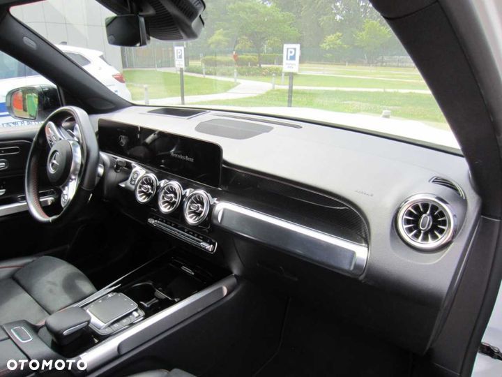 Mercedes-Benz GLB 220 d 4Matic 8G-DCT Progressive Advanced - 12