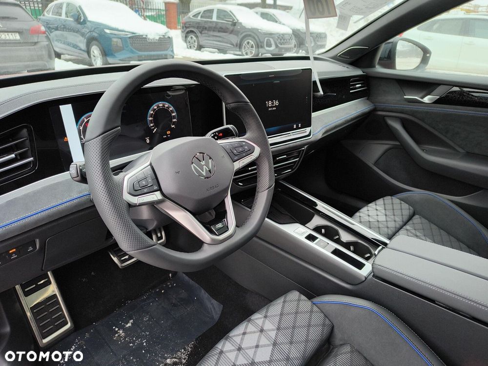 Volkswagen Passat Variant 2.0 TSI R-Line Plus DSG - 9