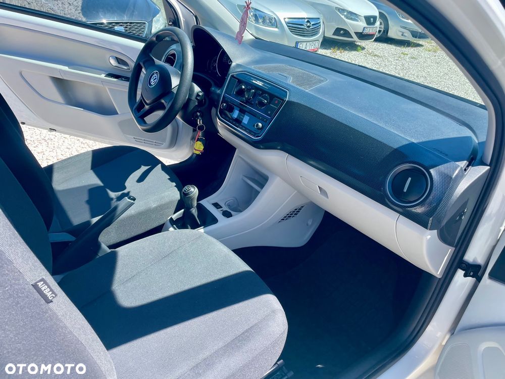 Volkswagen up! 1.0 high - 28