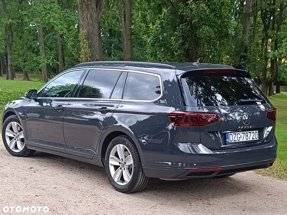 Volkswagen Passat - 9