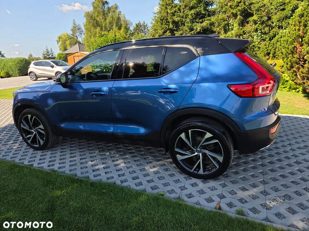Volvo XC 40 T5 AWD R-Design - 4