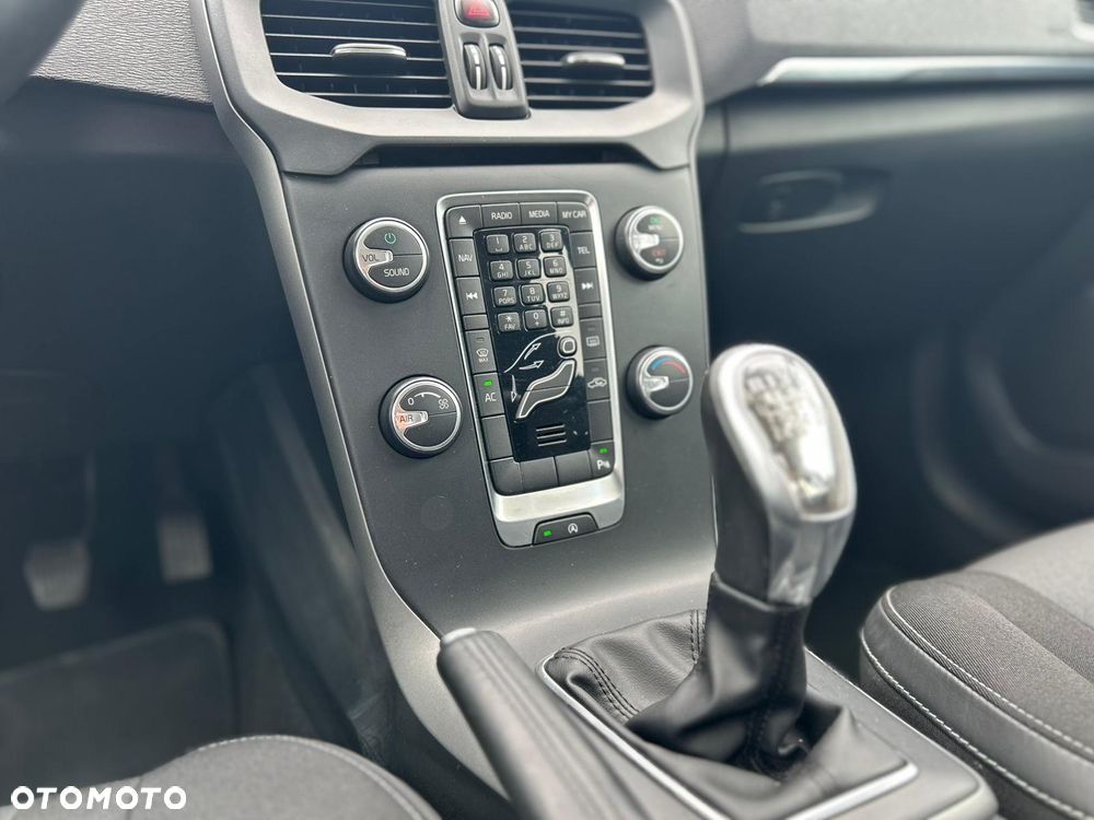 Volvo V40 D2 Momentum - 15