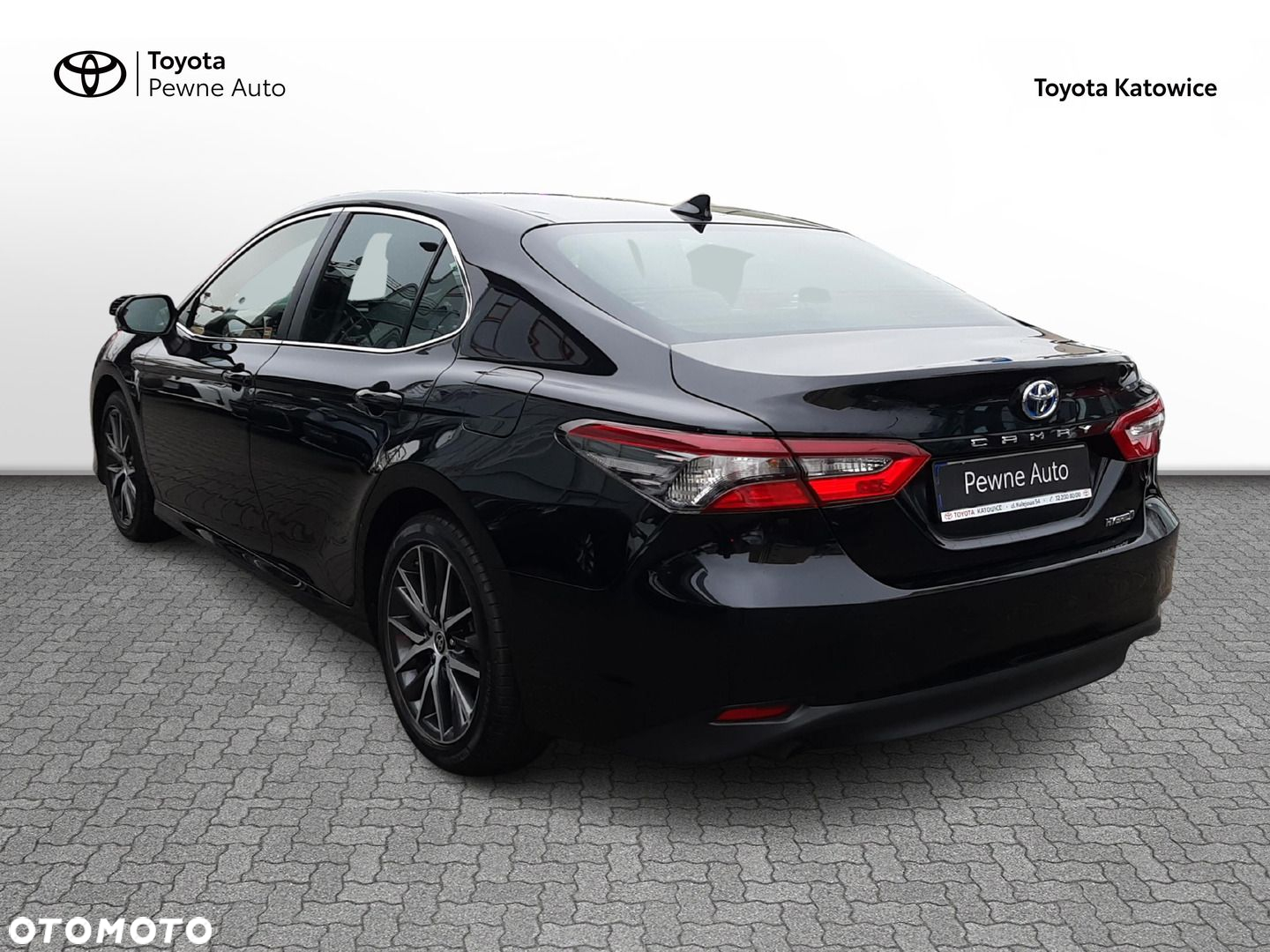 Toyota Camry - 2