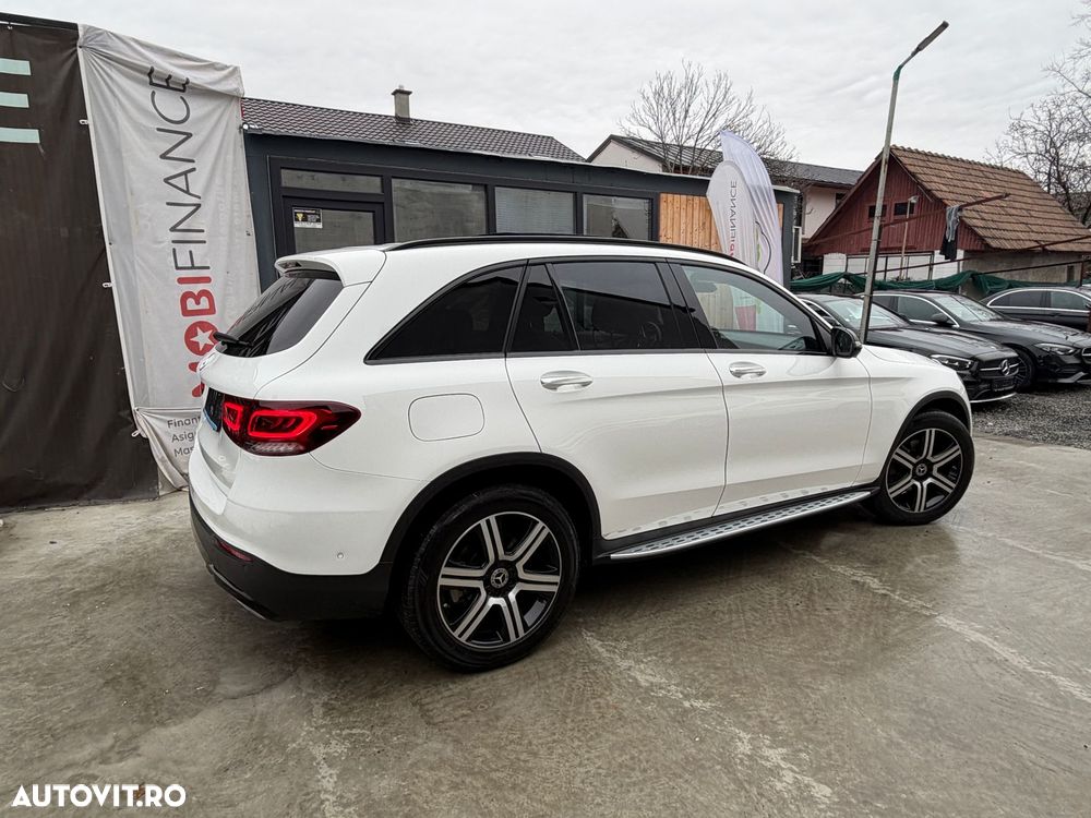 Mercedes-Benz GLC - 30