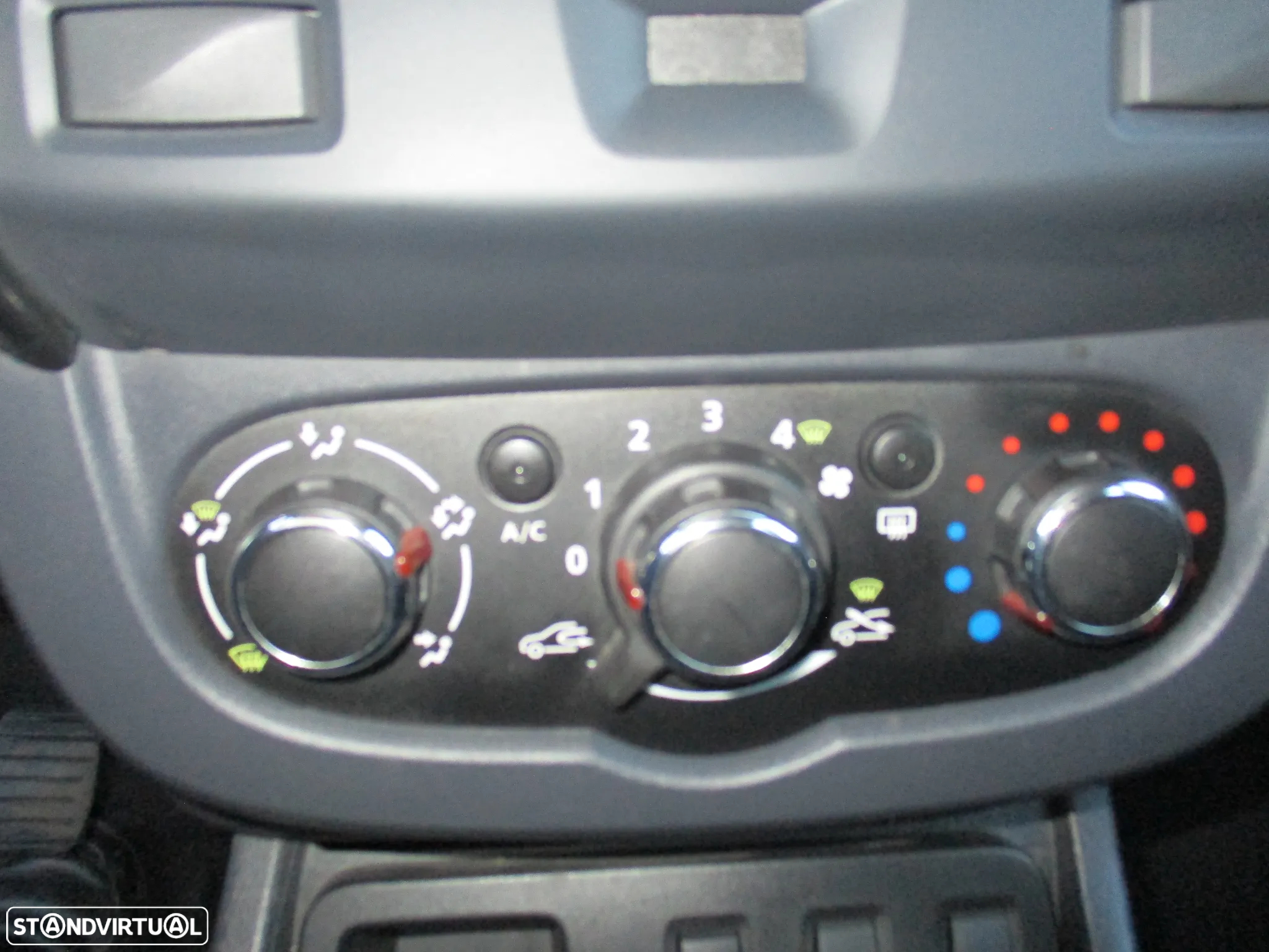 Dacia Duster 1.5 dCi Prestige - 13