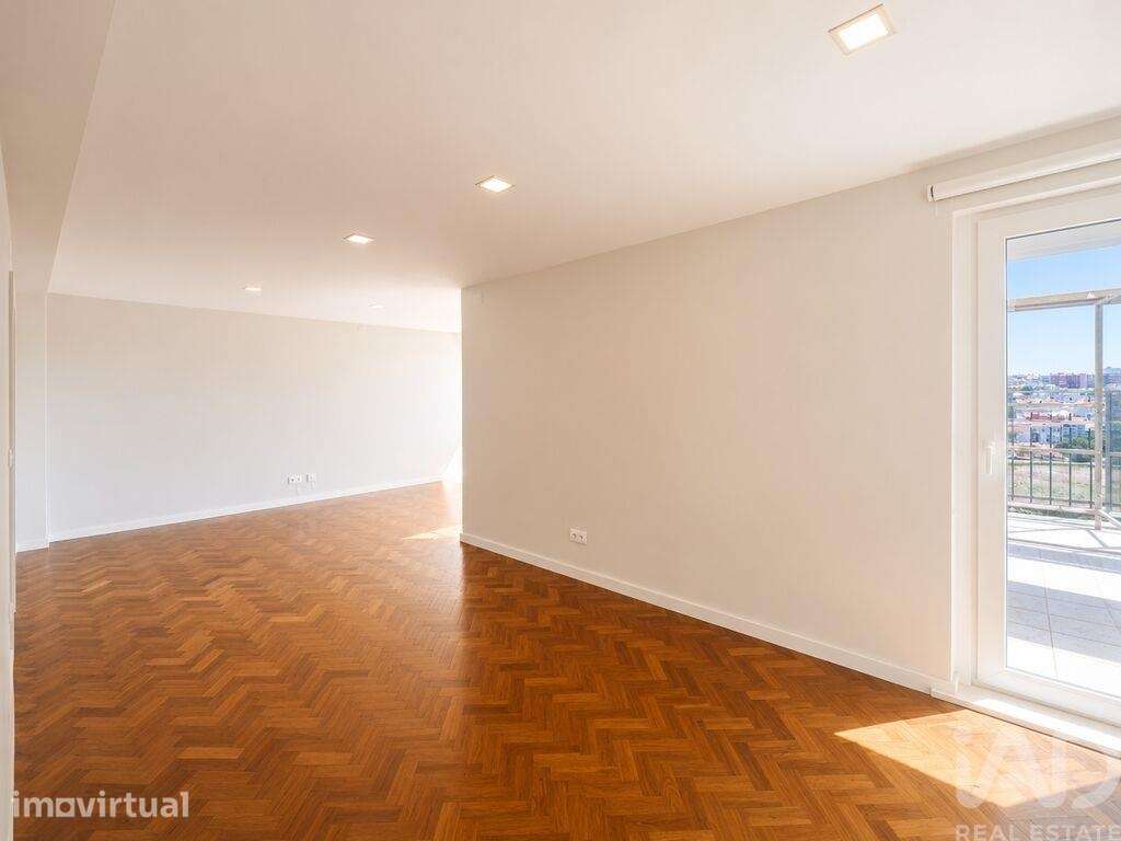 Apartamento T3 em Arroios de 102,00 m2 - Grande imagem: 3/26