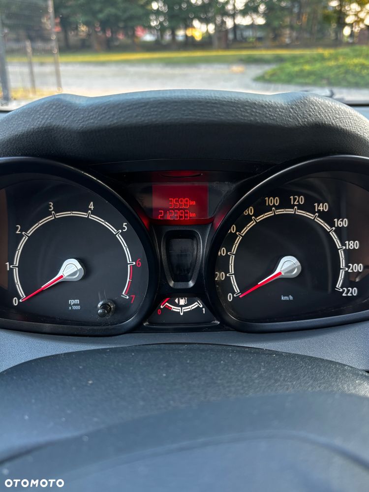 Ford Fiesta 1.6 Platinium X - 12