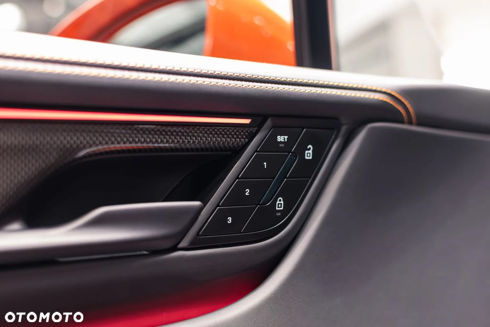 Porsche Macan Turbo 100kWh - 23