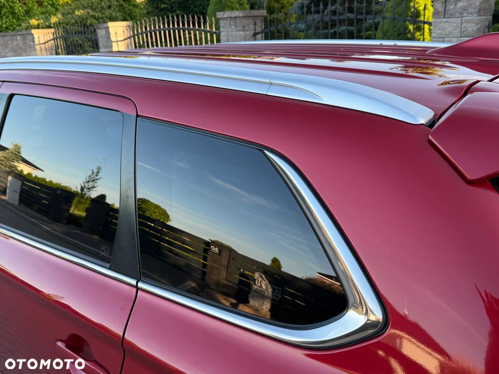 Mitsubishi Outlander Intense + - 25