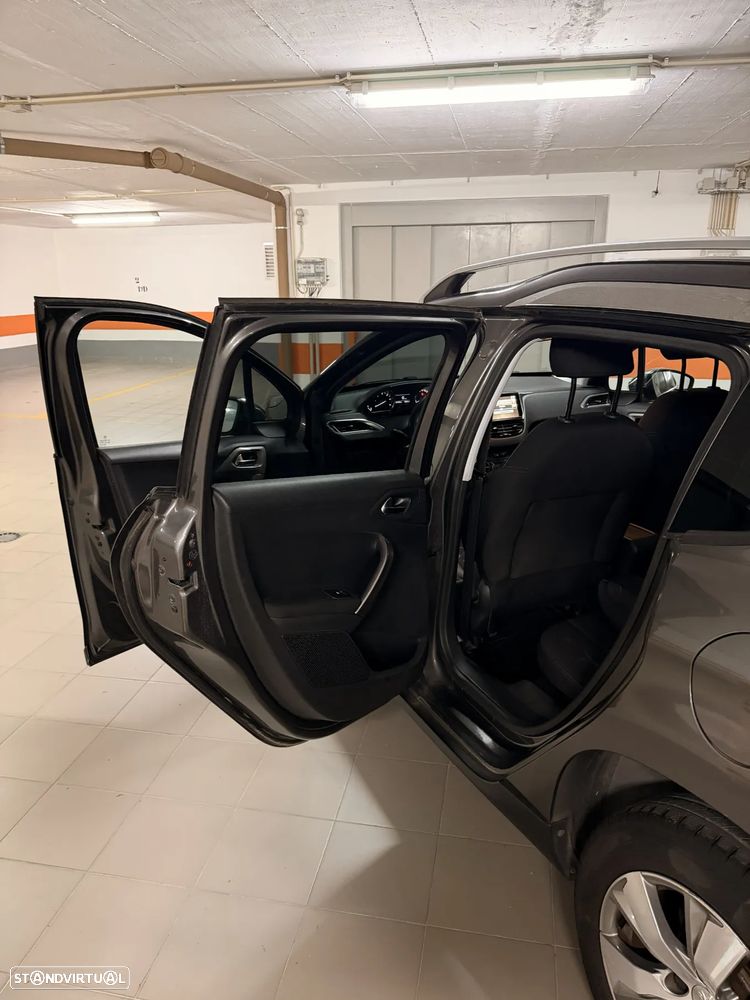 Peugeot 2008 1.6 BlueHDi Style - 12