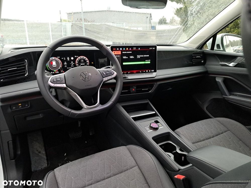 Volkswagen Tiguan - 9