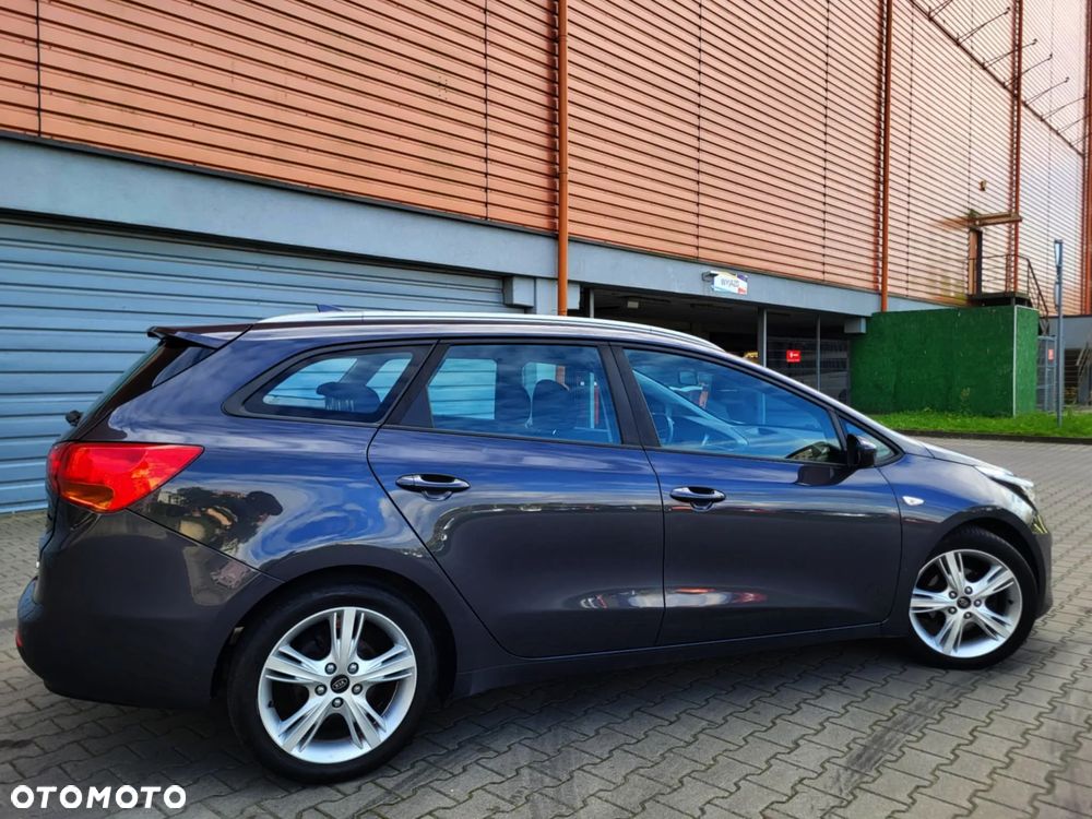 Kia Ceed 1.6 CRDi 136 ISG Edition 7 - 5