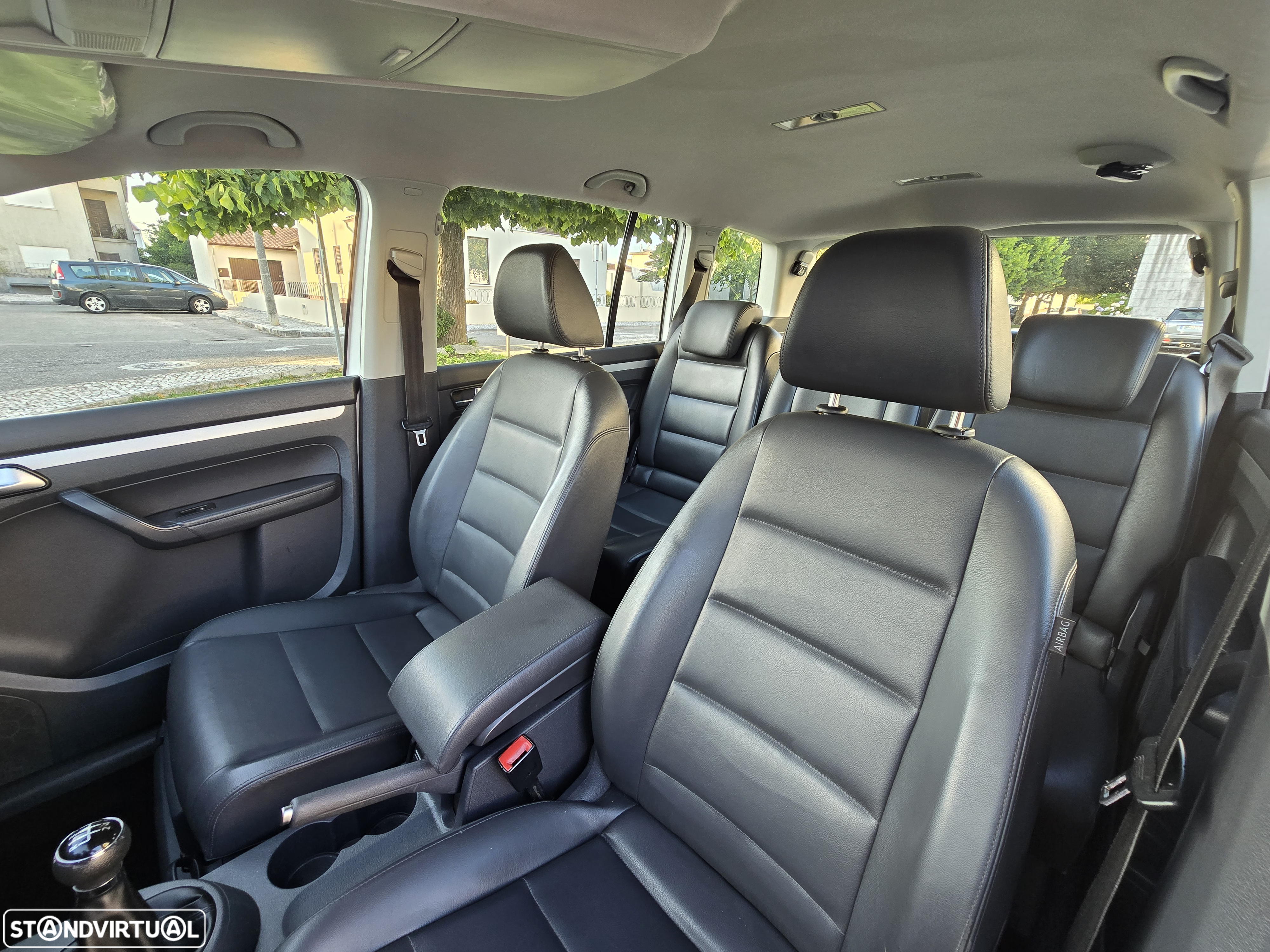VW Touran 1.6 TDI Blue.Confortline 7L - 7
