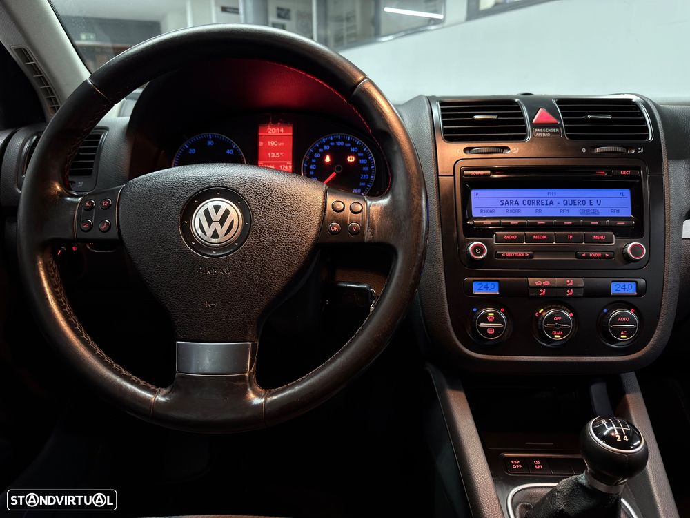 VW Golf Variant 1.9 TDi DPF Sportline BlueMotion - 15