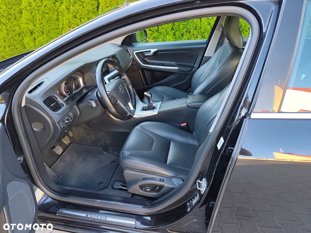 Volvo S60 D3 Summum - 13