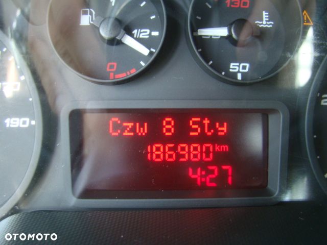 Iveco DAILY 35 C 14 SKRZYNIA 4.90M 3.5T 100%PRZEBIEG-POTWIERDZONY-SERWIS 3.5T NA HAKU - 15