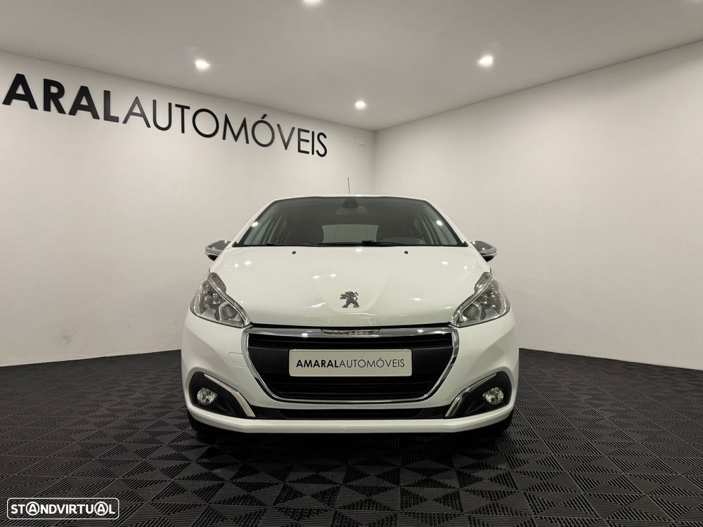 Peugeot 208 1.6 BlueHDi Style - 4