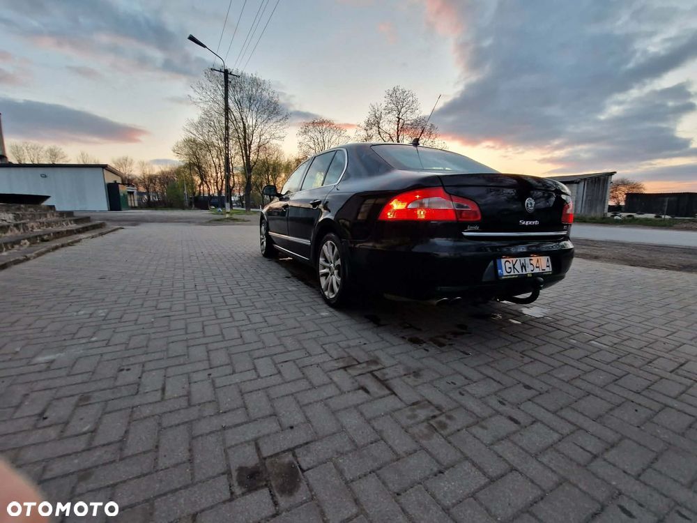 Skoda Superb 2.0 TDI Comfort - 11
