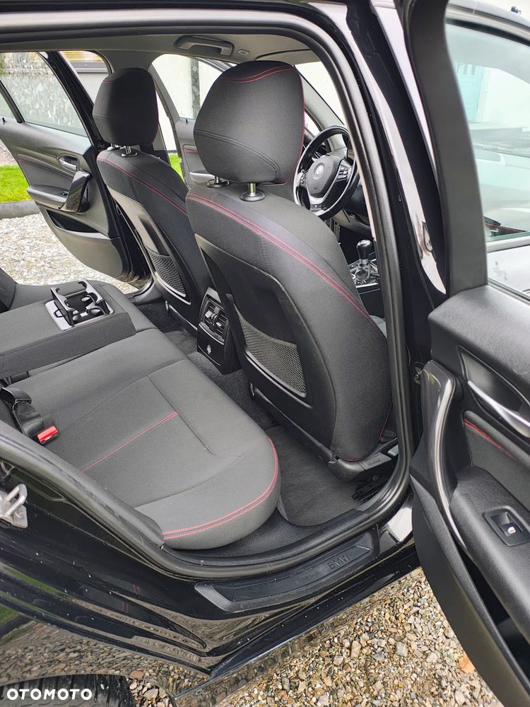 BMW Seria 1 120d Sport Line - 30