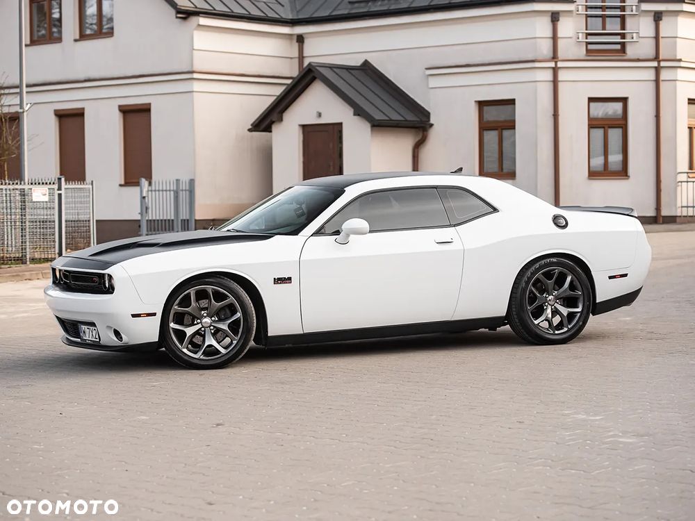 Dodge Challenger 5.7 R/T - 6