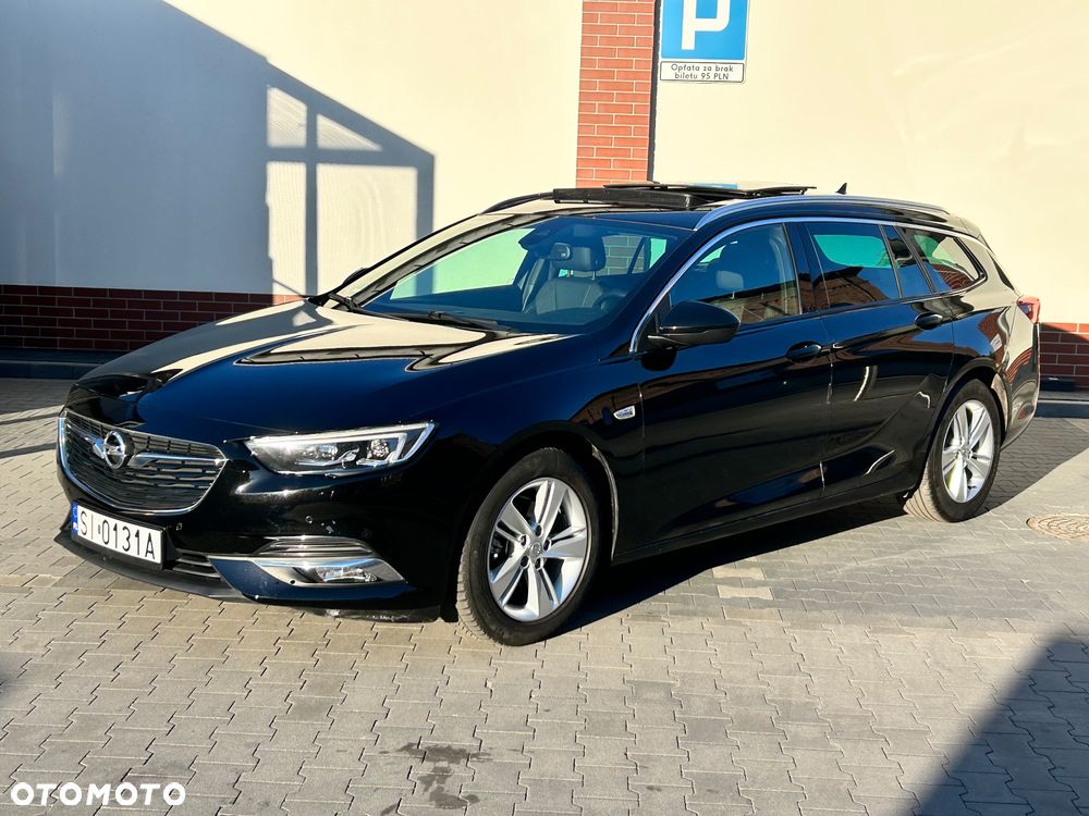 Opel Insignia - 1
