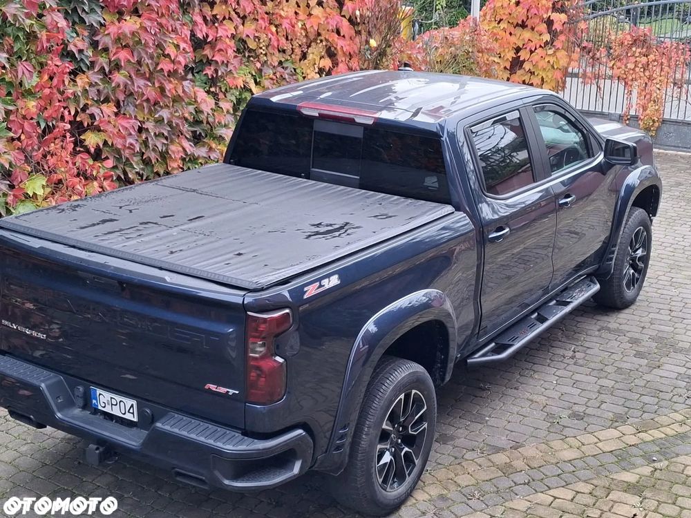 Chevrolet Silverado - 11