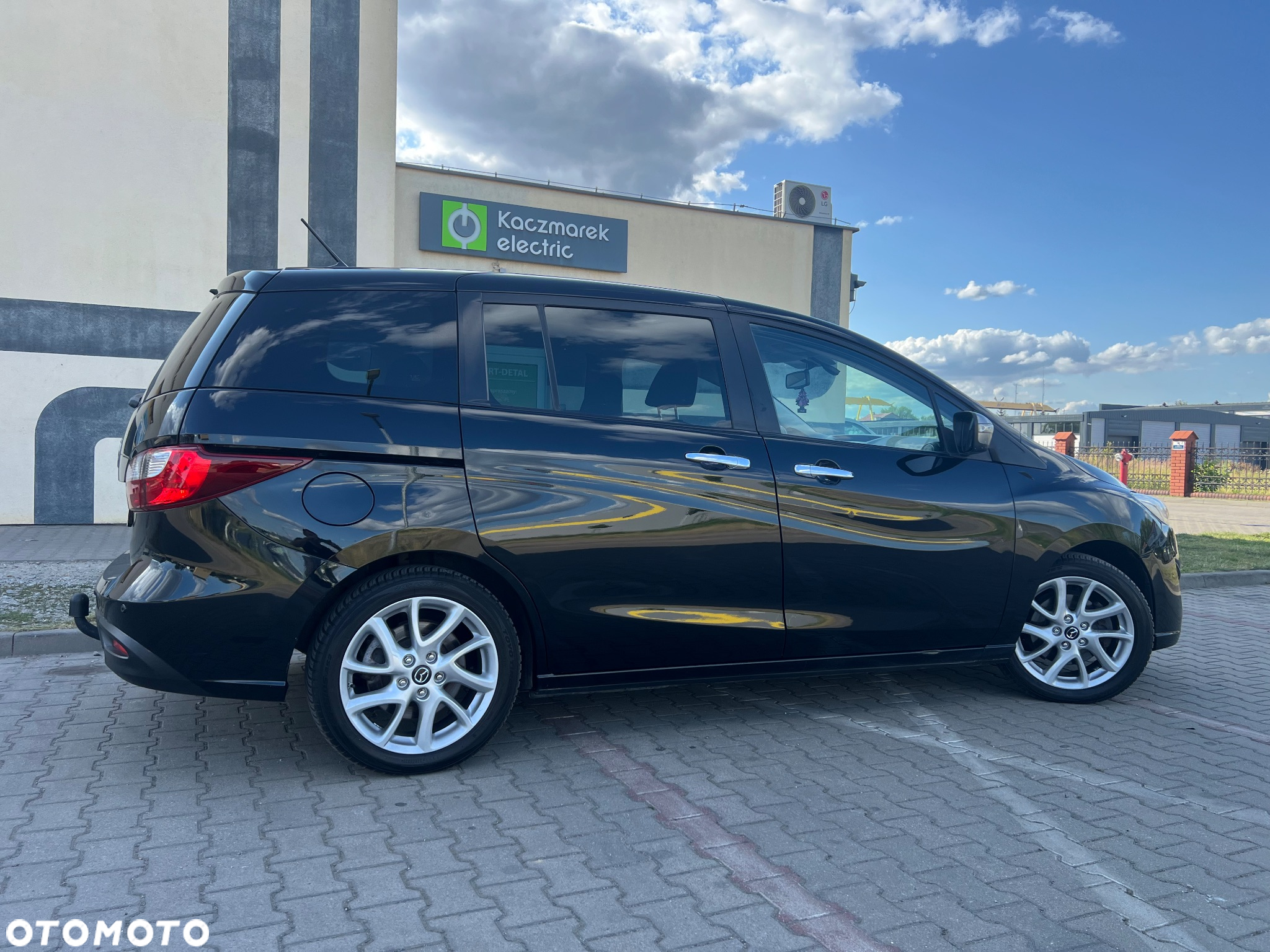 Mazda 5 1.8 Exclusive + - 18
