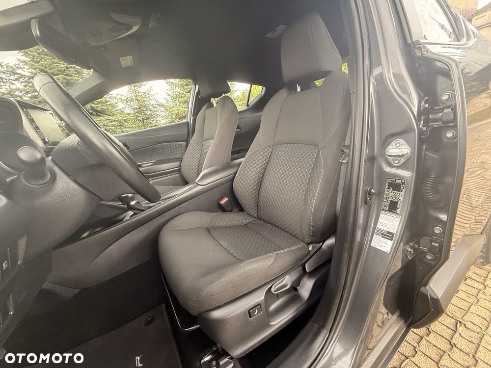 Toyota C-HR - 12