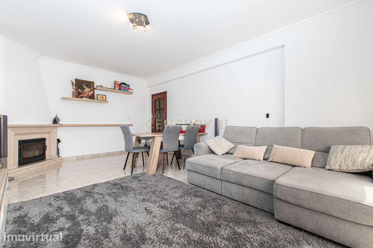 Apartamento T2 com Varanda no Cacém - Grande imagem: 2/22