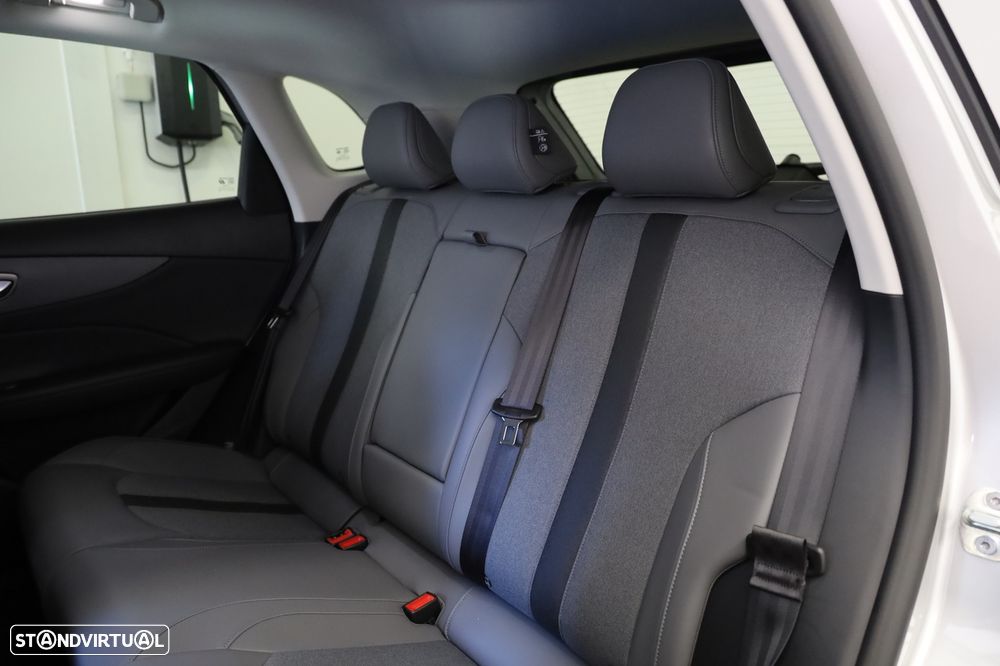 MG MGS5 EV 64 kWh Luxury - 9