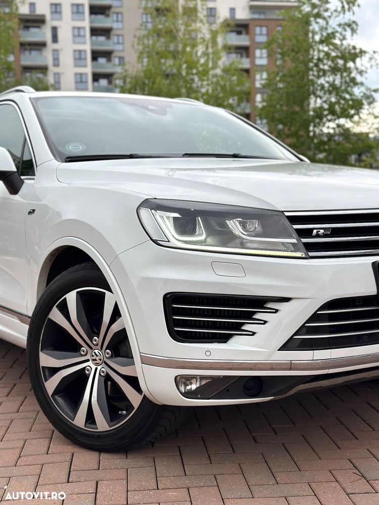 Volkswagen Touareg 3.0 V6 TDI SCR Blue Motion DPF Automatik Terrain Tech Executive Edition - 27