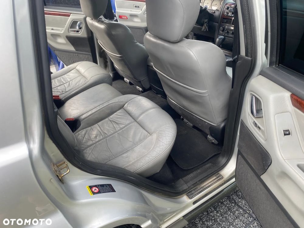 Jeep Grand Cherokee 4.7 Overland - 9
