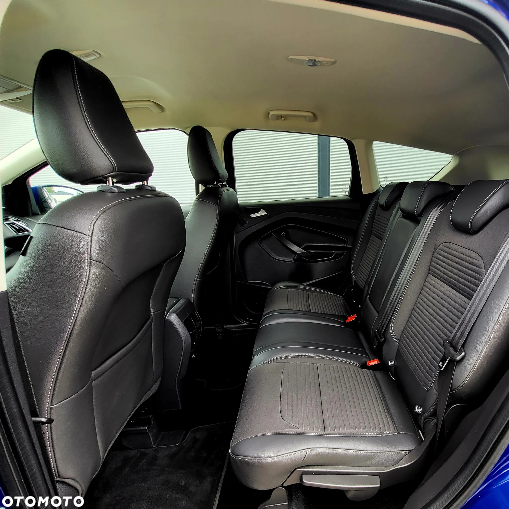 Ford Kuga 1.5 EcoBoost 4x4 Titanium - 29