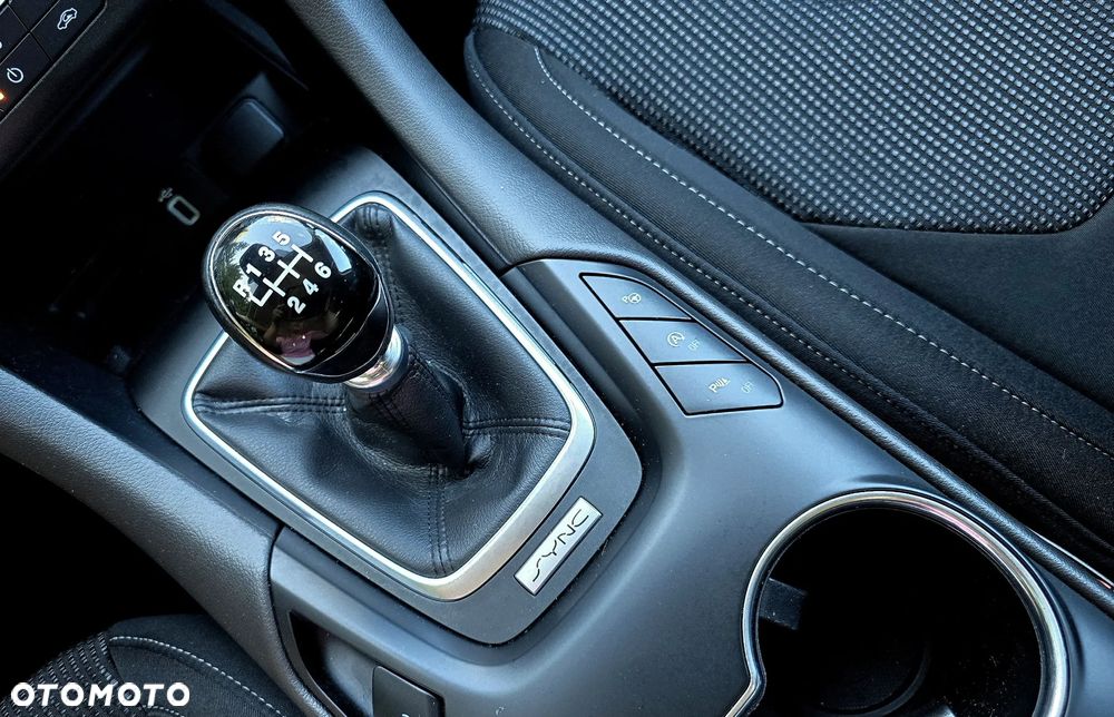 Ford Mondeo 2.0 EcoBlue Titanium - 23