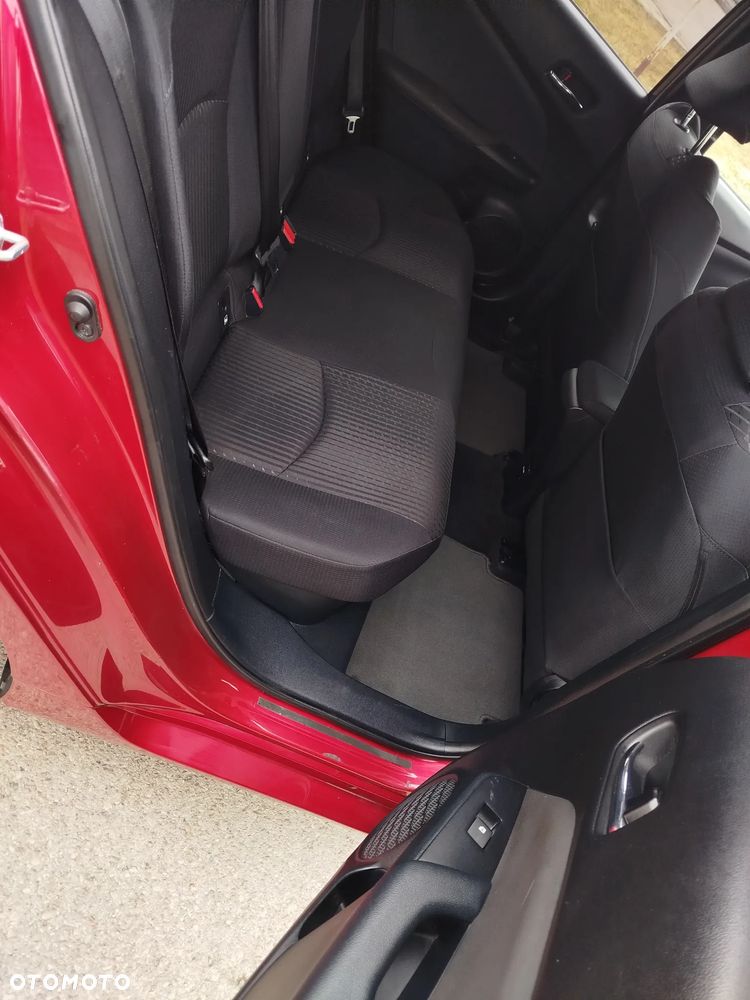 Toyota Prius Hybrid - 14