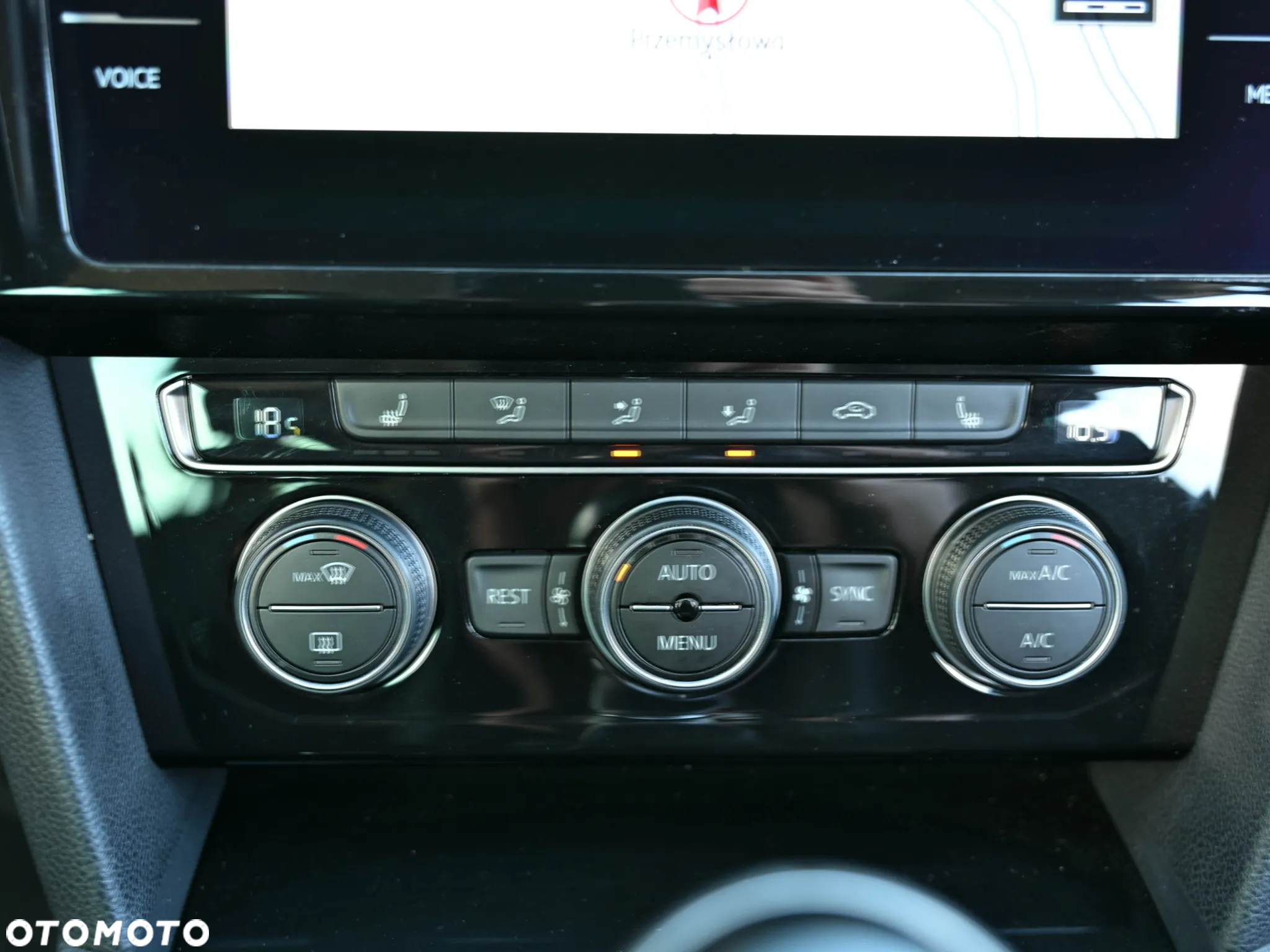 Volkswagen Passat 2.0 TDI BMT Highline DSG - 27