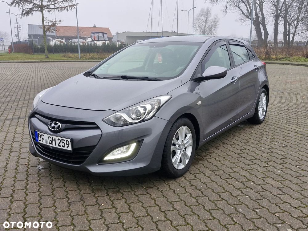 Hyundai i30 1.6 CRDi BlueDrive Premium - 1