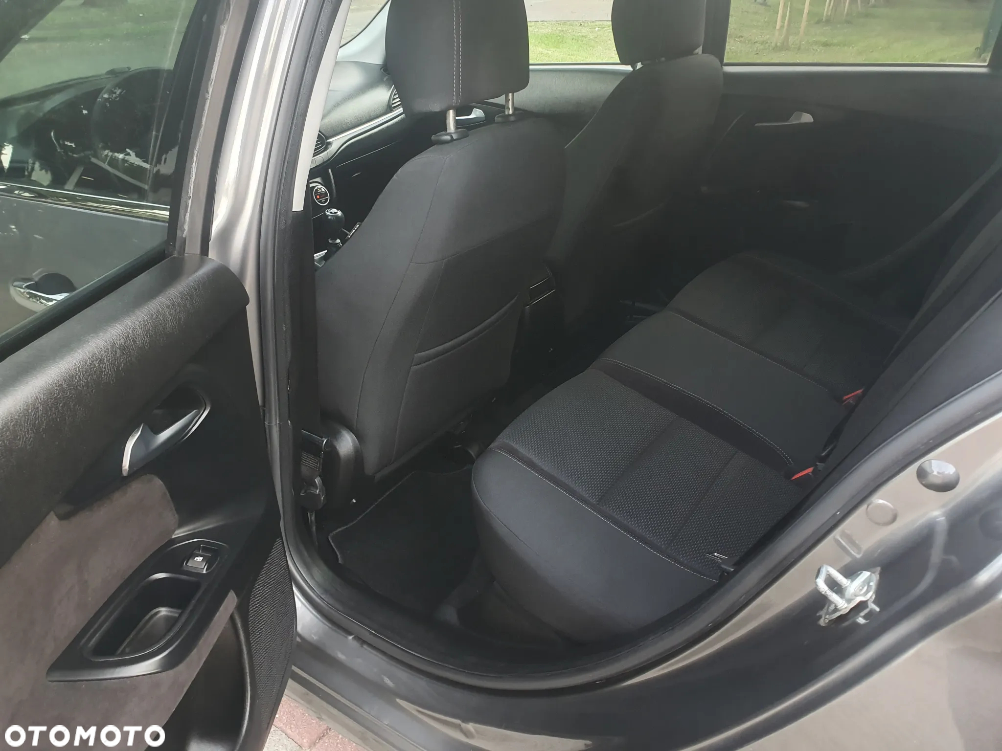 Fiat Tipo 1.6 MultiJet 16v Lounge - 15