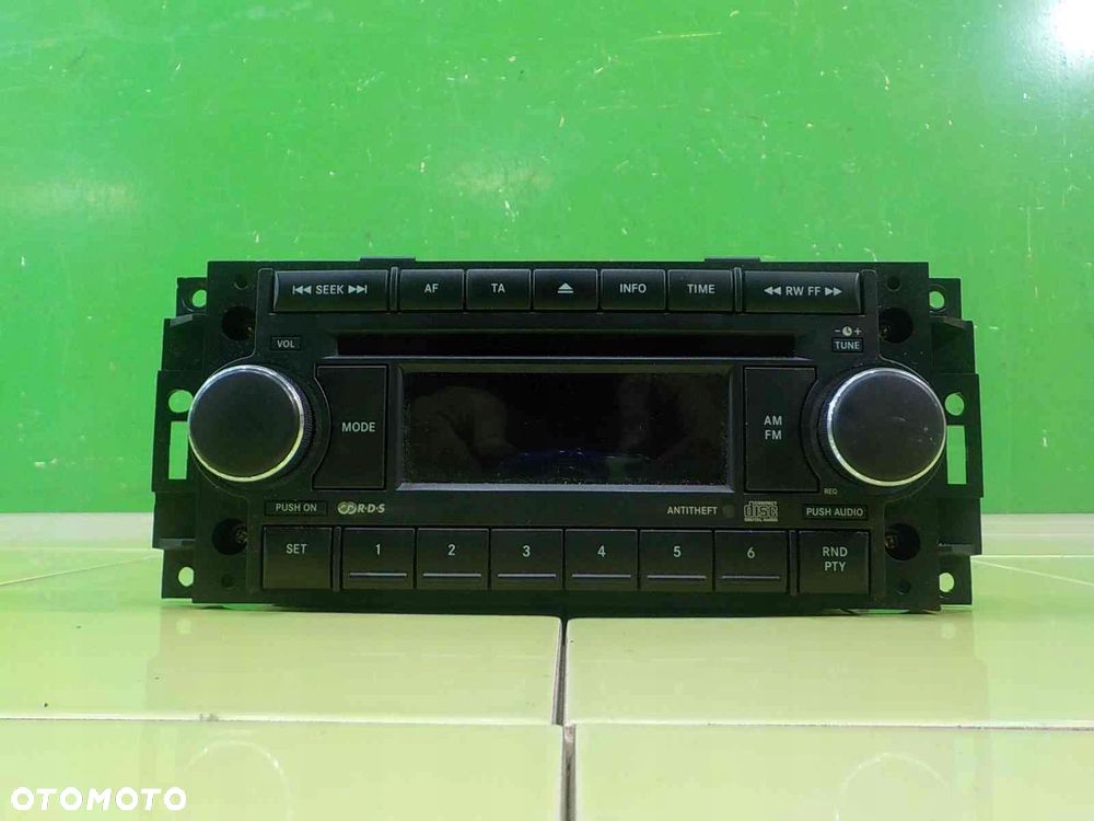 CHRYSLER 300C 3.0 CRD 06r SEDAN 4D radio nawigacja P05064067AE - 1