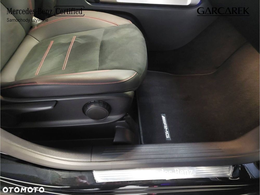 Mercedes-Benz GLB 200 4-Matic AMG Line 8G-DCT - 20