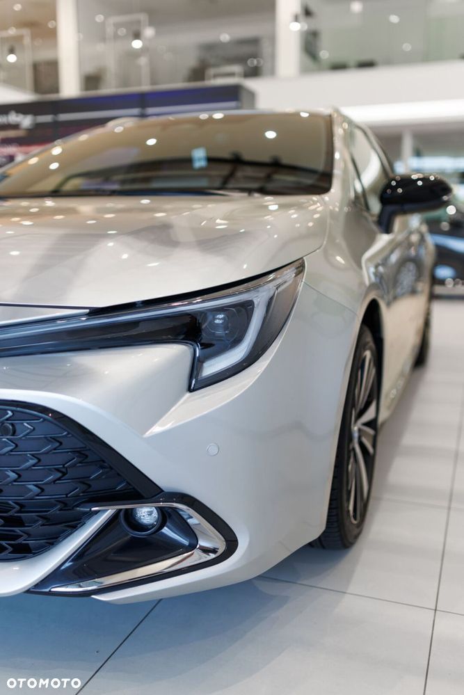 Toyota Corolla 1.8 Hybrid Style - 13