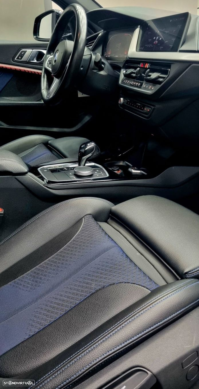 BMW 118 d Pack Desportivo M - 7