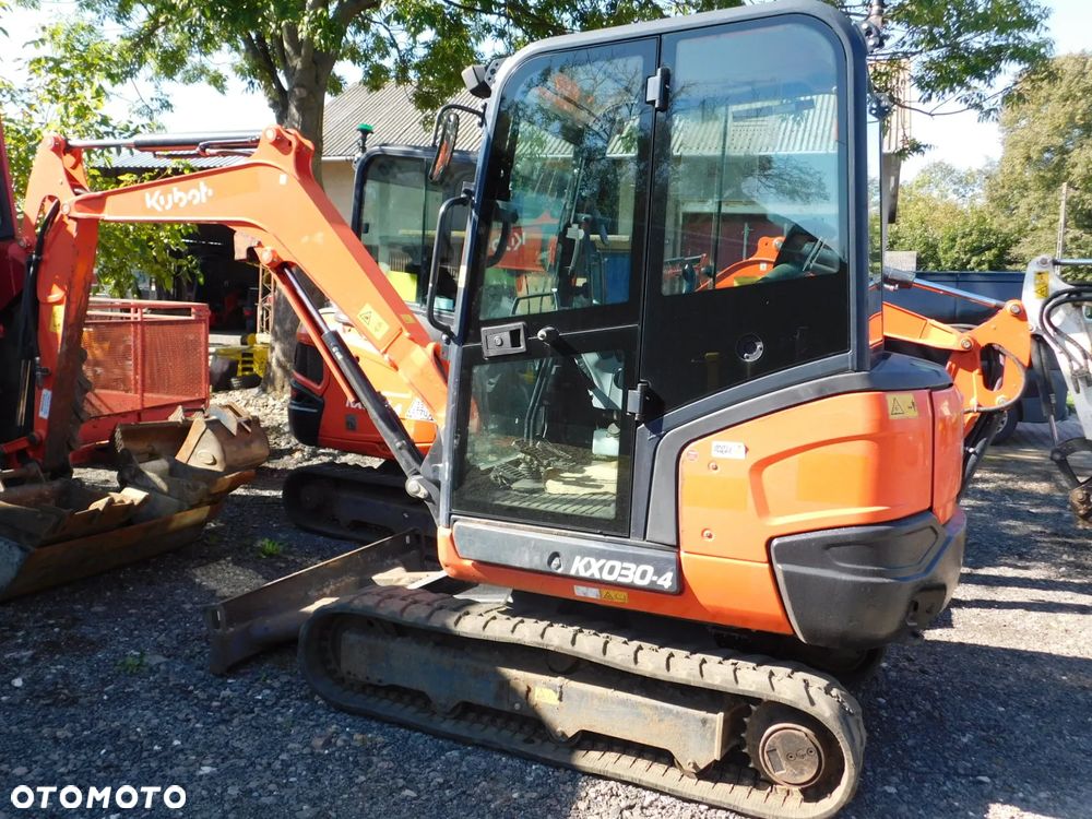 Kubota kx 030 waga 2,8t ( kx 027-4, U27 , cat 303) - 6