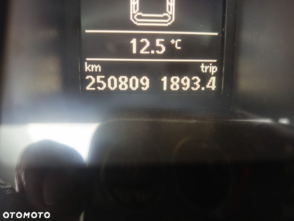 Volkswagen Passat Variant 2.0 TDI Comfortline - 28